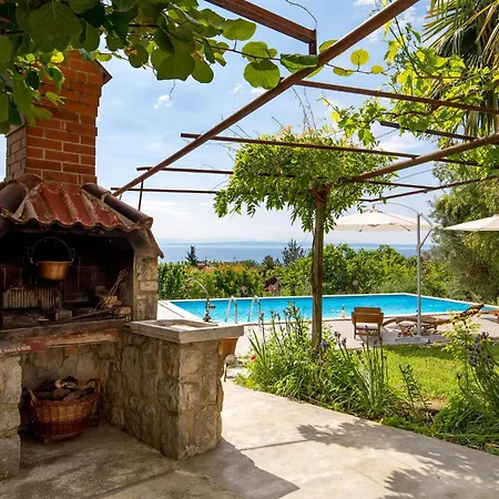 2 Bedroom Awesome In Lejlighed