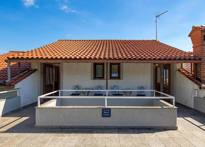 2 Bedroom Awesome In Lovran