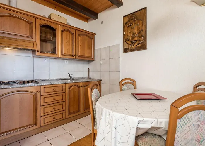 2 Bedroom Awesome In