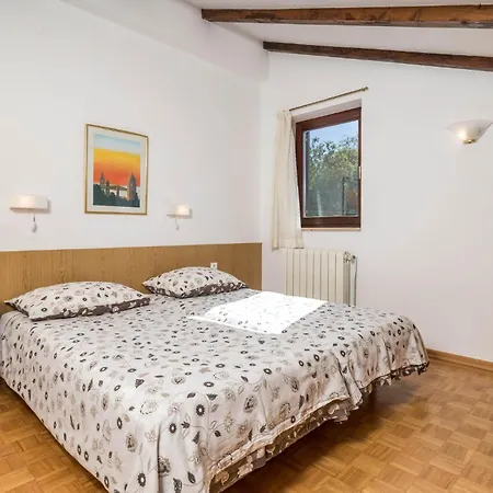 2 Bedroom Awesome In