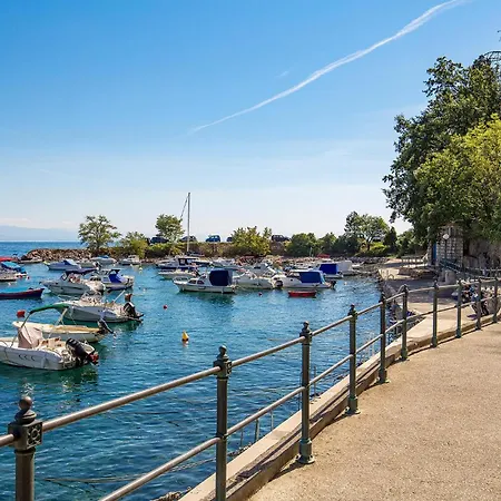 2 Bedroom Awesome In