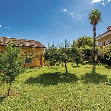 2 Bedroom Awesome In Апартаменты *