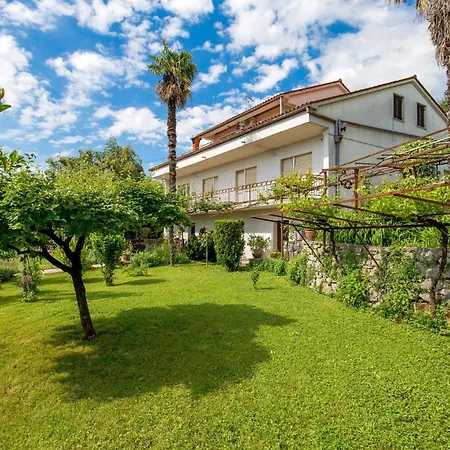 2 Bedroom Awesome In * Ловран