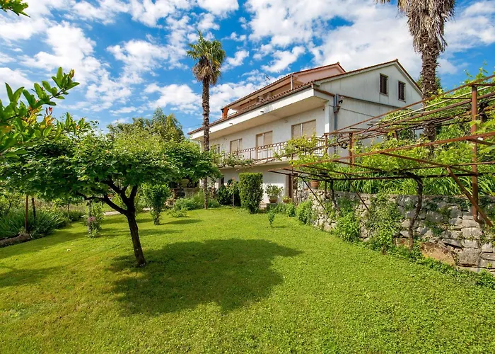 2 Bedroom Awesome In * Lovran