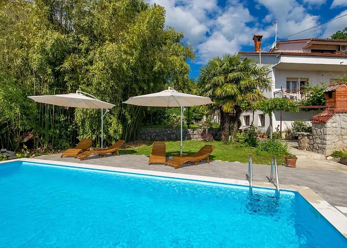 2 Bedroom Awesome In Διαμέρισμα Lovran